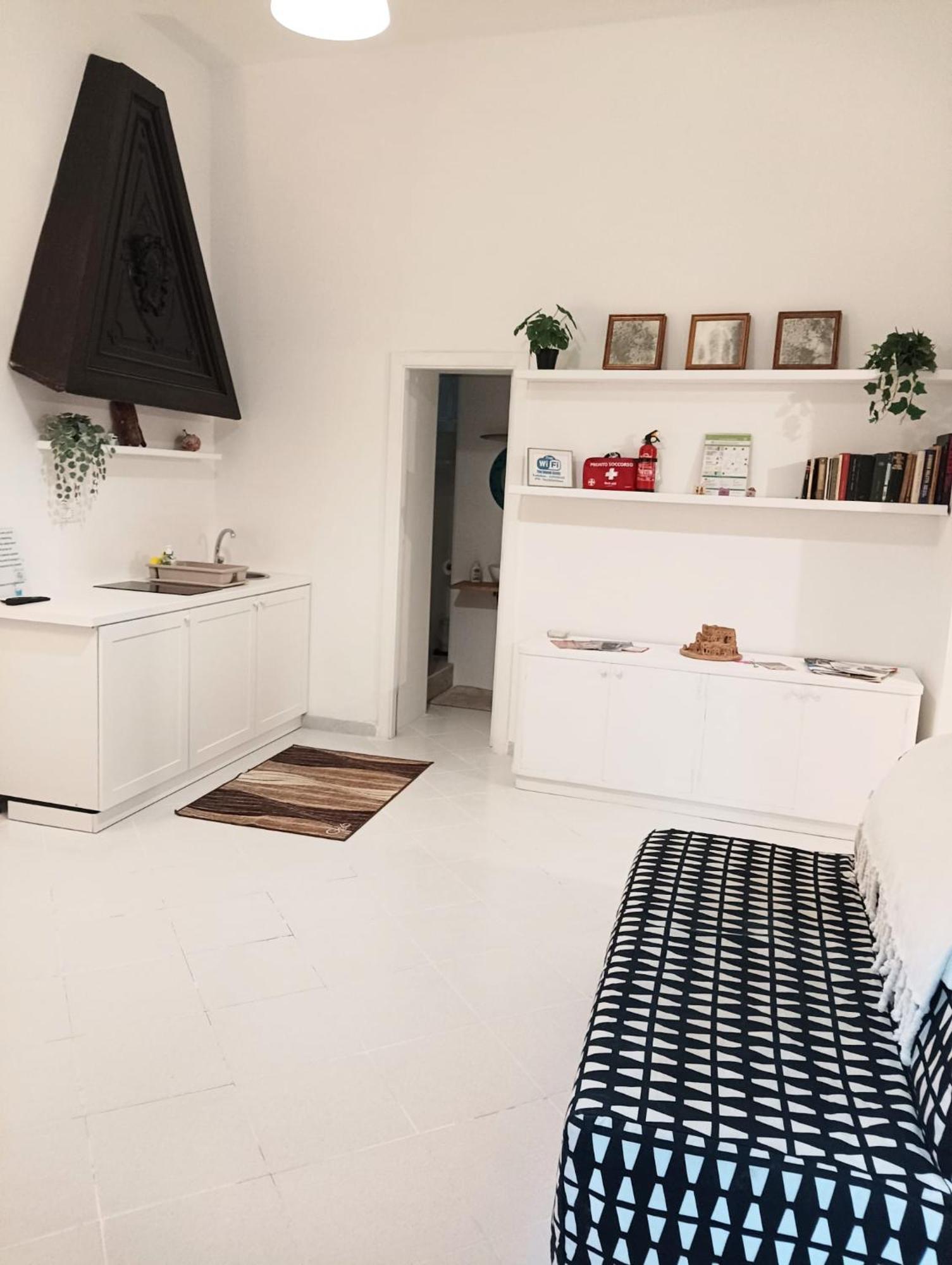 Valerio'S Flat Apartment Pozzuoli Exterior photo